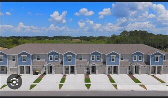 2926 Savoir Ave in Davenport, FL - Building Photo