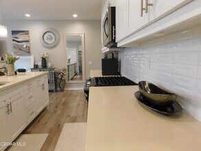 249 Morro Wy in Simi Valley, CA - Building Photo - Building Photo