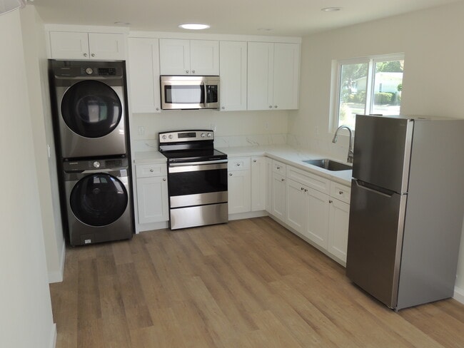 22851 Valerio St, Unit 22851