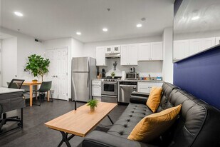 209 9th St in Pittsburgh, PA - Building Photo