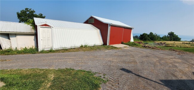 property at 2853 County House Rd