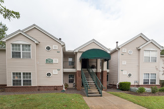 Willow Creek Apartments in Mount Juliet, TN - Building Photo - Building Photo