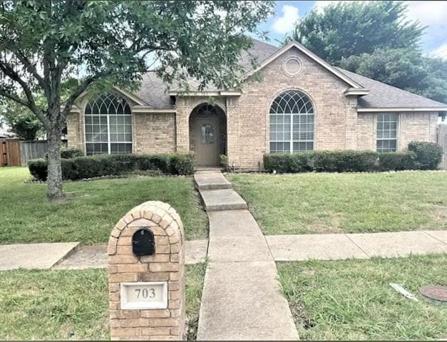 property at 703 Fox Glen Rd