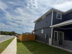 224 Inks Ln in Kyle, TX - Building Photo - Building Photo