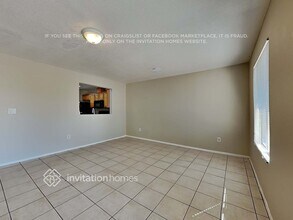 2527 E Wier Ave, Unit 07-104 in Phoenix, AZ - Building Photo - Building Photo