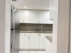 11347 SW 69th Ln in Miami, FL - Foto de edificio - Building Photo