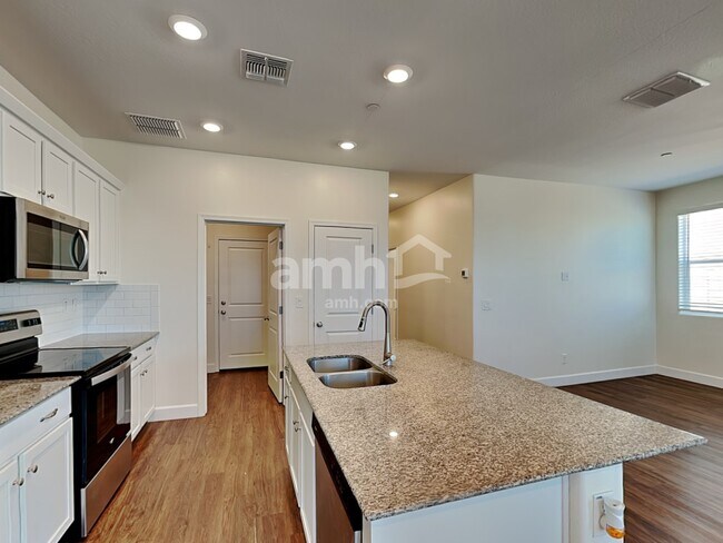 5913 W Columbine Dr in Glendale, AZ - Building Photo - Building Photo