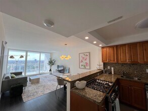 2030 S Ocean Dr, Unit 2102 in Hallandale Beach, FL - Building Photo - Building Photo