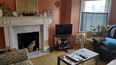 154 Harvard St in Brookline, MA - Building Photo - Building Photo