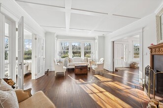65 Herrick Rd in Southampton, NY - Building Photo - Building Photo
