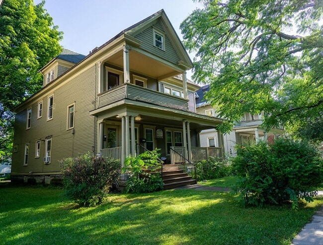 725 Euclid Ave in Syracuse, NY - Building Photo - Building Photo