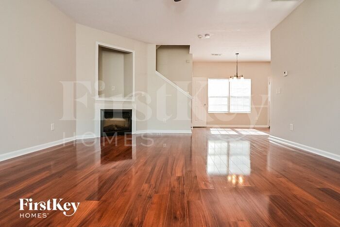 111 Astilbe Meadow Dr in Locust Grove, GA - Building Photo
