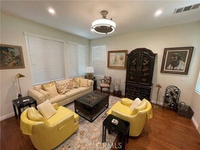 19812 Beringer Pl in Los Angeles, CA - Building Photo - Building Photo