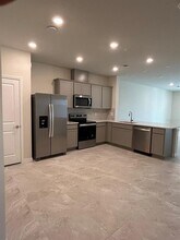 3183 Emerald Acrs Ln in Sanford, FL - Building Photo - Building Photo