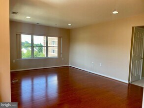 12251 Roundwood Rd in Timonium, MD - Building Photo - Building Photo