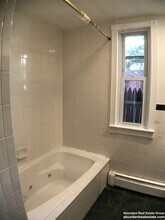 79 Partridge Ave, Unit 1 in Somerville, MA - Foto de edificio - Building Photo