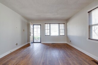 89 S Larchmont Dr in Memphis, TN - Building Photo - Building Photo