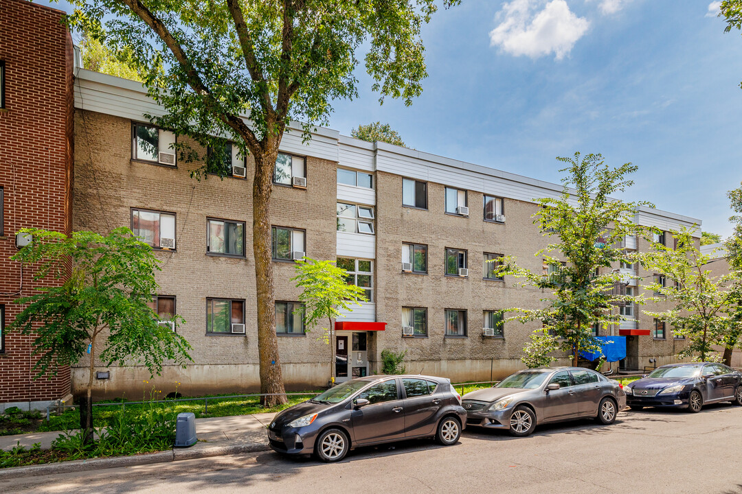 Habitations Victor-Rousselot in Montréal, QC - Building Photo