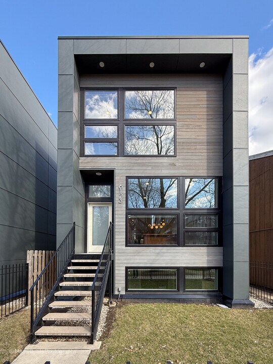 6123 S Ellis Ave in Chicago, IL - Building Photo