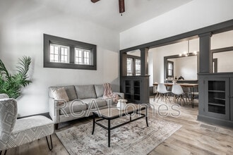 4612 E New York St in Indianapolis, IN - Building Photo - Building Photo