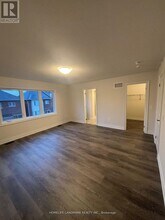 99 Kenneth Rogers Cres in East Gwillimbury, ON - Building Photo - Building Photo