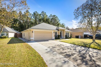 1255 Ravens Trace Ln in Middleburg, FL - Building Photo - Building Photo