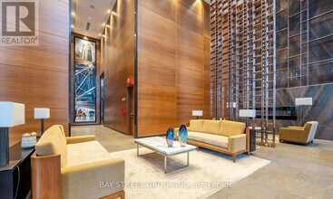 5-2325 Sheppard Ave E in Toronto, ON - Building Photo - Building Photo