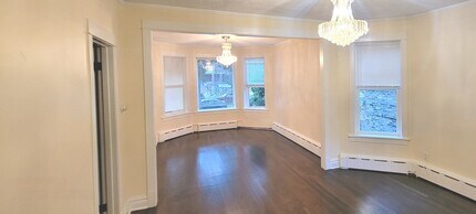 4445 W Altgeld St in Chicago, IL - Building Photo - Building Photo