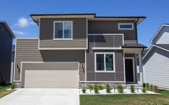 17119 Mistflower Ln in Urbandale, IA - Building Photo