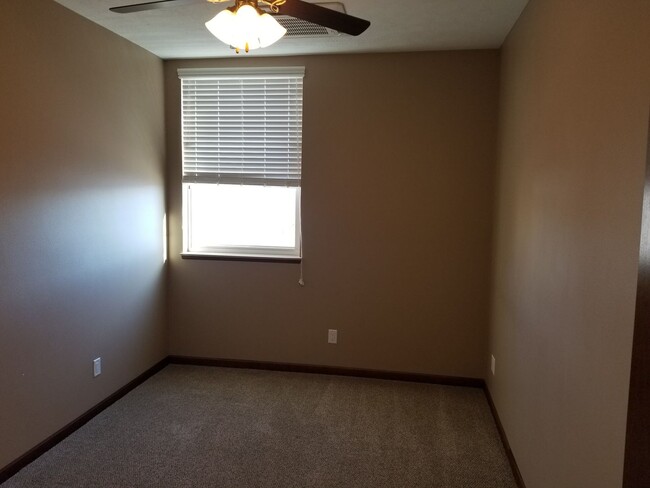 property at 105 S Brown St