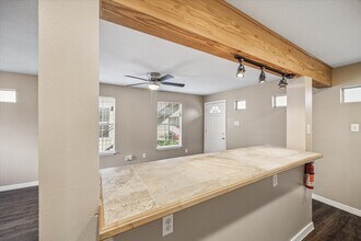 831 W 25th St in Houston, TX - Building Photo - Building Photo