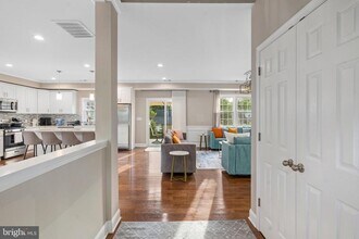 3244 Blundell Rd in Falls Church, VA - Building Photo - Building Photo