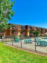 11051 W 63rd Pl in Arvada, CO - Building Photo - Building Photo