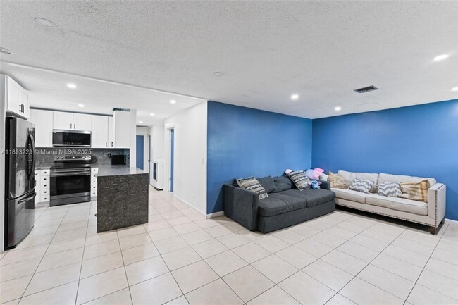 1032 18th St in West Palm Beach, FL - Building Photo - Building Photo