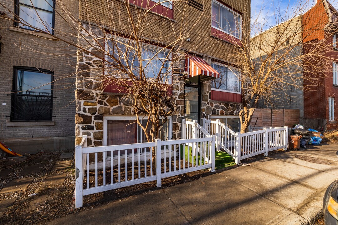 4270 D'iberville St in Montréal, QC - Building Photo