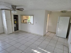 4321 Kirby Loop Rd in Fort Pierce, FL - Building Photo - Building Photo