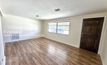 3600 Berkshire St in New Port Richey, FL - Building Photo - Building Photo