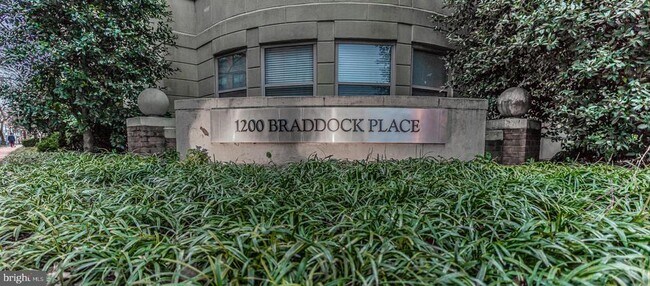 property at 1200 Braddock Pl