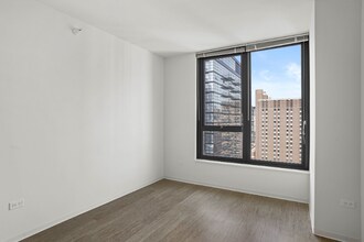 177 W Superior St in Chicago, IL - Building Photo - Building Photo
