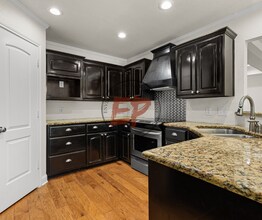 14045 Shadow Grove Cir in Woodway, TX - Building Photo - Building Photo