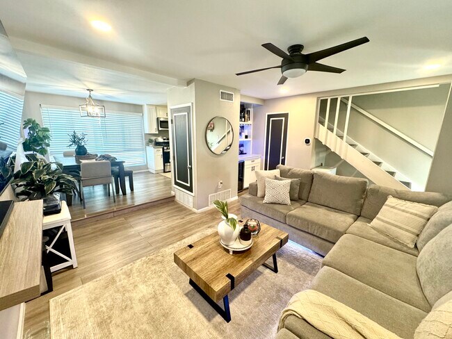 1151 W Badillo St, Unit C in Covina, CA - Building Photo - Building Photo