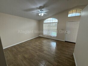 2362 Harbor Town Dr in Kissimmee, FL - Foto de edificio - Building Photo