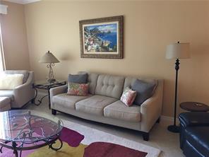 4844 Hampshire Ct-Unit -206 in Naples, FL - Foto de edificio