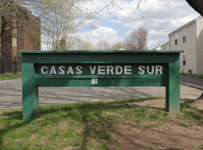 Casa Verde in Hartford, CT - Building Photo - Building Photo