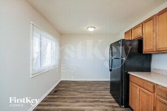 341 Emery Ave in Romeoville, IL - Building Photo - Building Photo