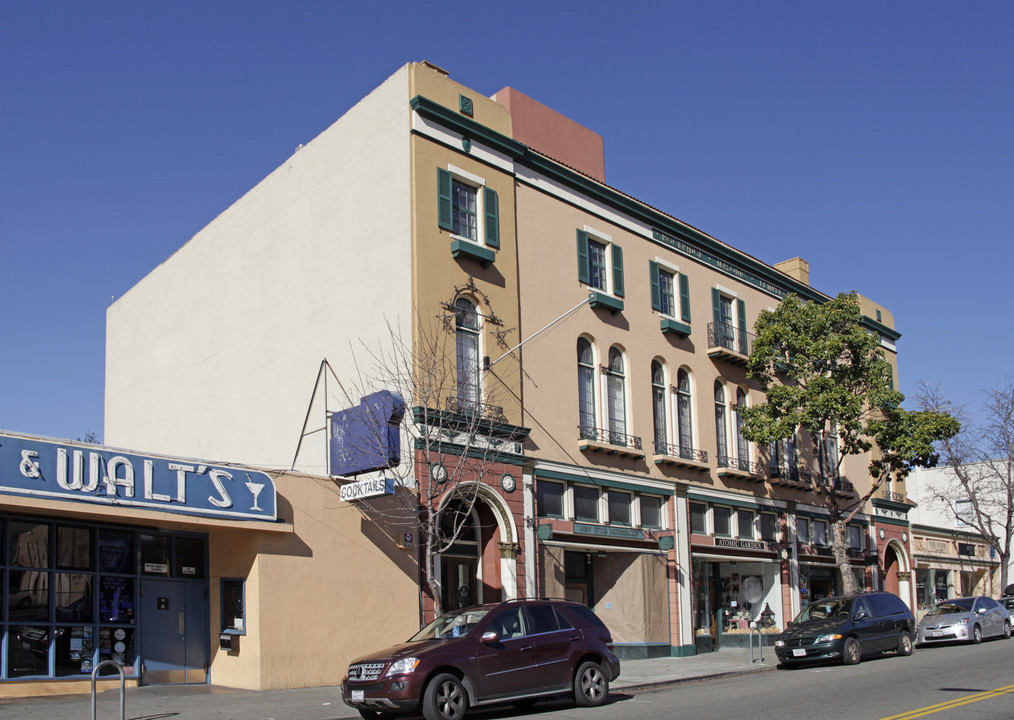 5449-5455 College Ave in Oakland, CA - Building Photo