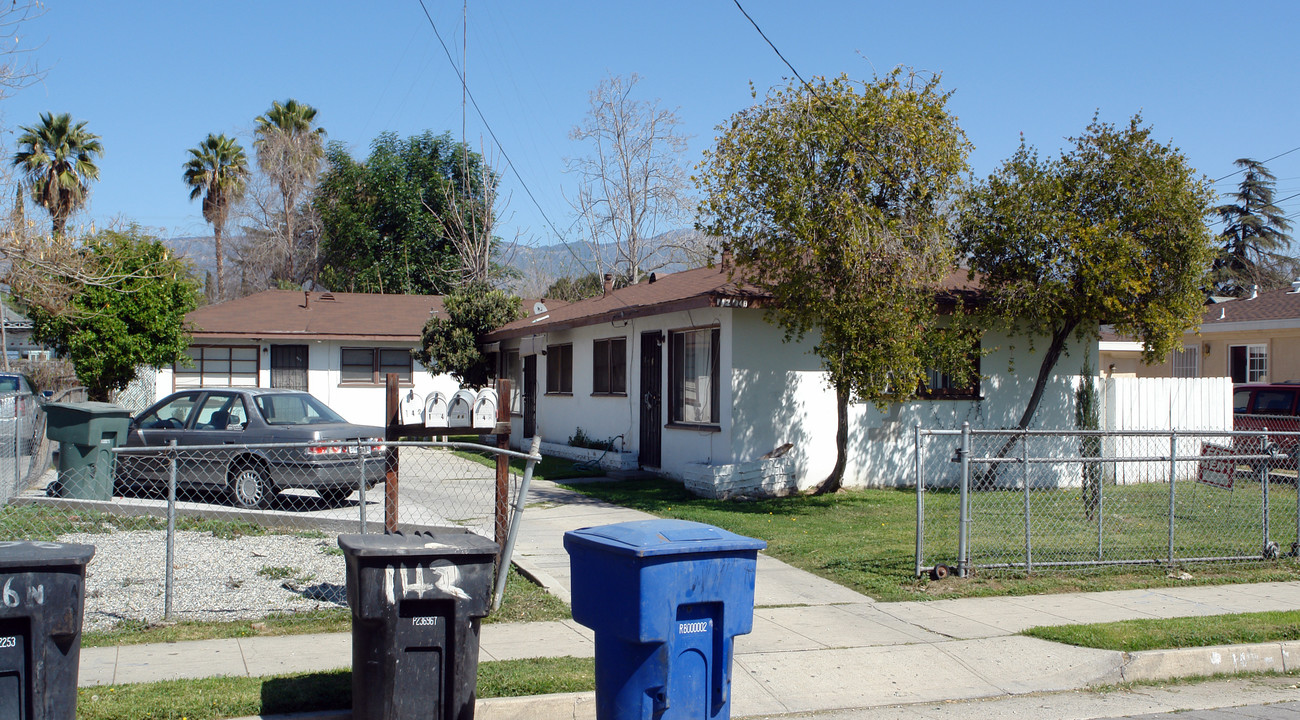 142 W Olive St in San Bernardino, CA - Building Photo