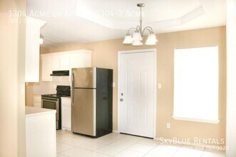 1304 Acme Ln in Edinburg, TX - Building Photo - Building Photo