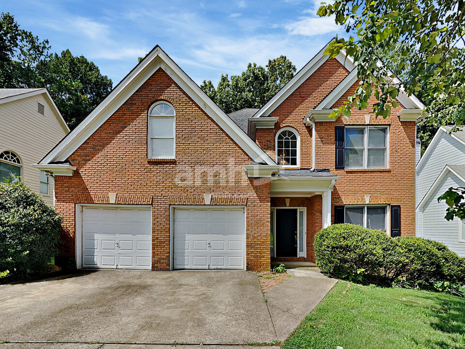 4821 Thicket Path NW in Acworth, GA - Foto de edificio