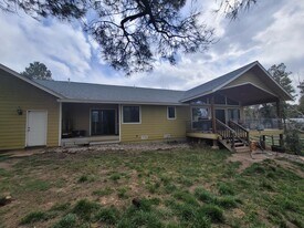 65 Bunker Ct in Pagosa Springs, CO - Building Photo